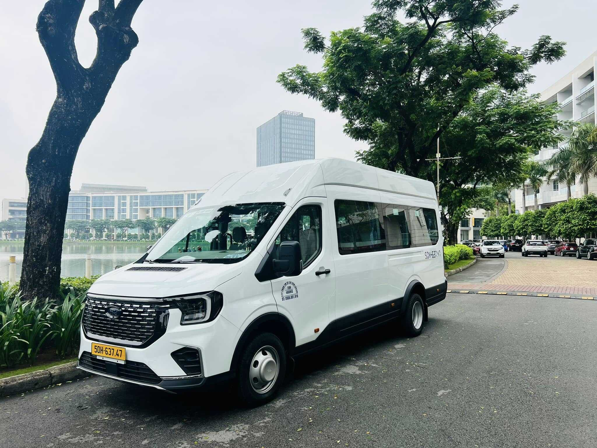 Thuê Xe 18 Chỗ Chất Lượng Cao – Dịch Vụ Cho Thuê Xe Huy Đạt Uy Tín, Giá Tốt Toàn Quốc